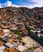 Load image into Gallery viewer, Enter Comuna 13